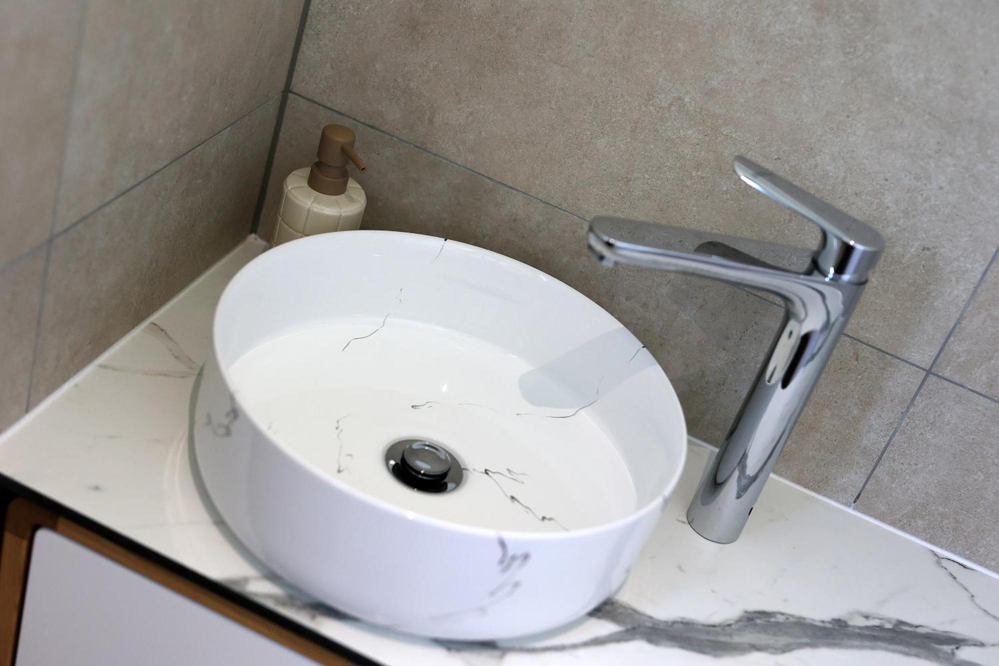 Apartment Anni-Free Parking&Evcharger-24H Self Check-In Opric Esterno foto