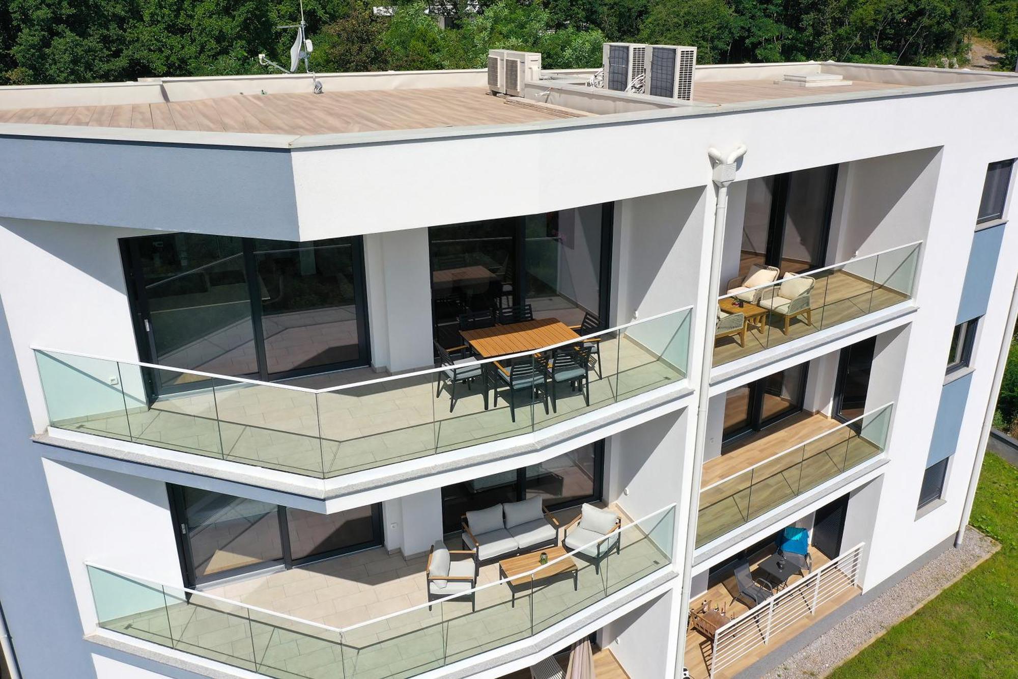 Apartment Anni-Free Parking&Evcharger-24H Self Check-In Opric Esterno foto